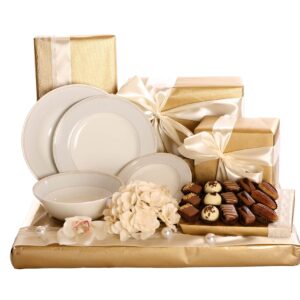 Noritake Dinner Plate Set